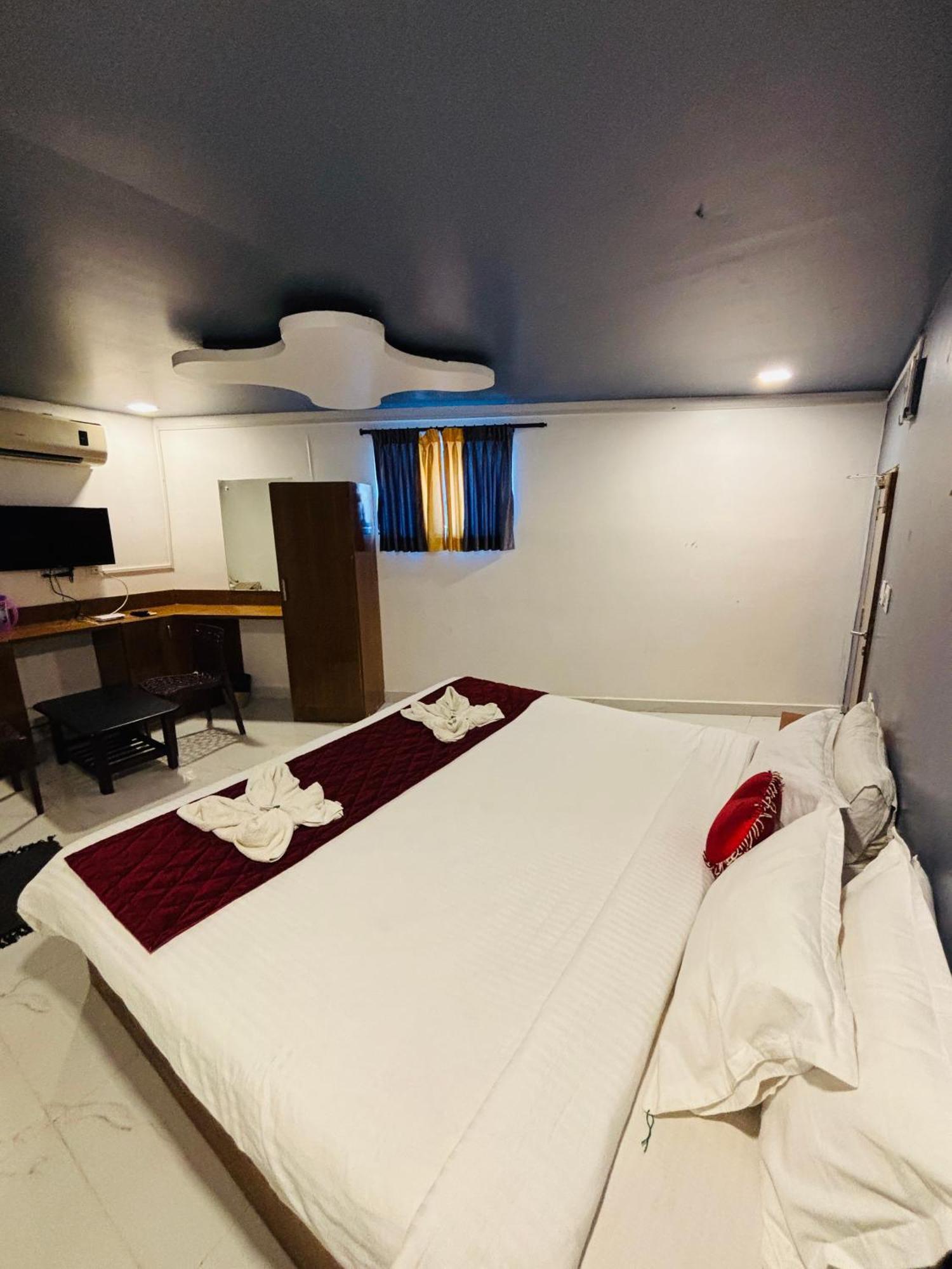 The Elite Beachview ポンディシェリ エクステリア 写真